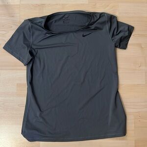 Nike dri fit shirt, M